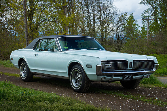 1968 Mercury Cougar XR-7, Diamond Blue
