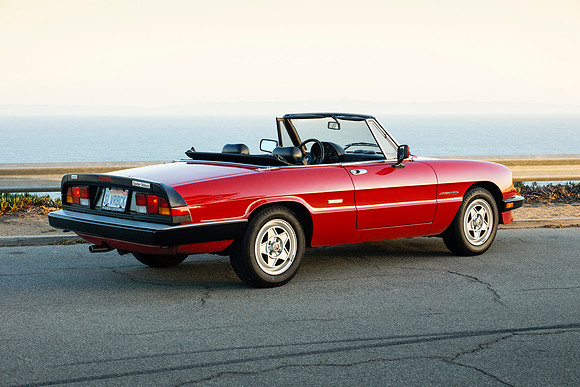 1987 Alfa Romeo Spider Veloce